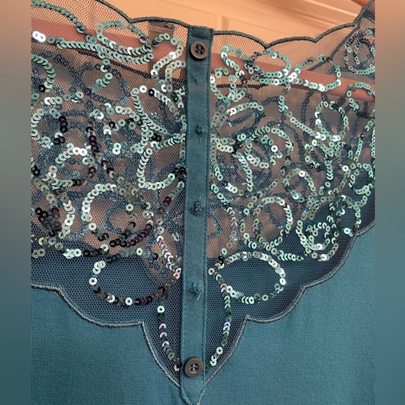 Madison Sequin Cap Sleeve Top - Picture 6 of 6